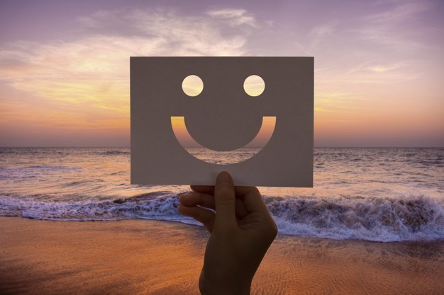 https://anilabashllari.com/wp-content/uploads/2019/06/happines-cheerful-perforated-paper-smiley-face_53876-14247-1.jpg